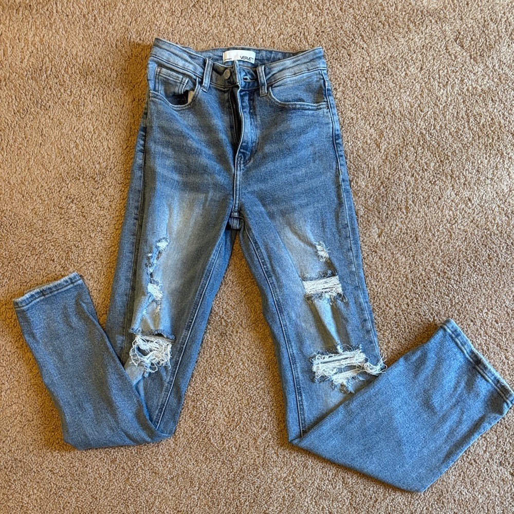 Vervet Distressed Blue Jeans